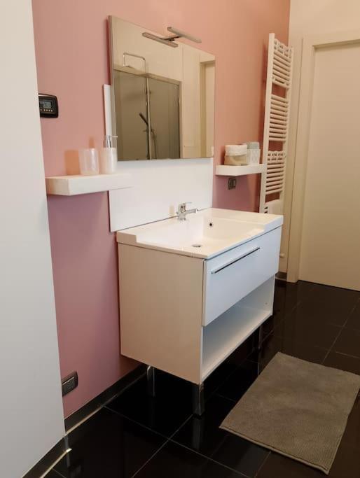 Appartamento Casa Libe オルナヴァッソ エクステリア 写真